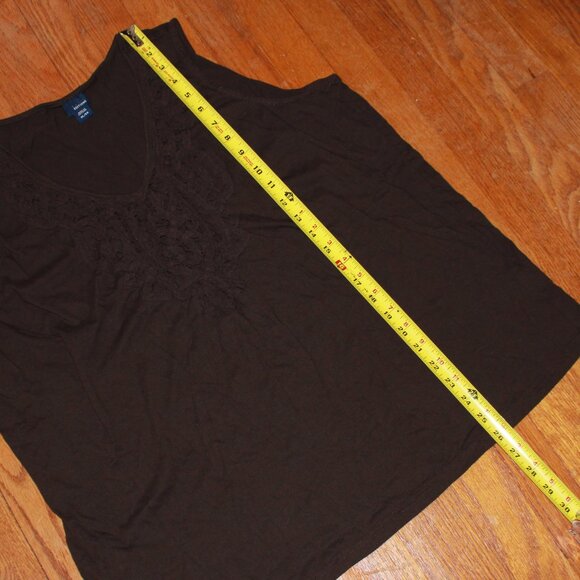 Basic Editions Embroidered Accent Tank Top - Picture 3 of 4